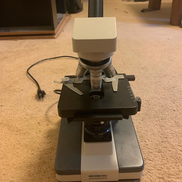 Student Microscope - Picture 2 of 6